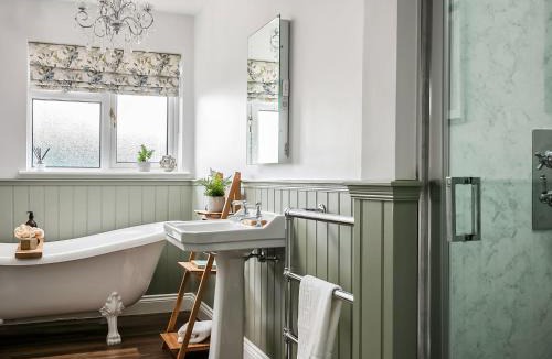 Aubourn House | The Cherry Tree