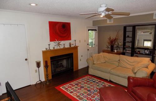 Jonesboro House | The Cherrywood Estate