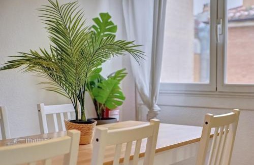 Haro Apartment | The Chestnut by Clabao