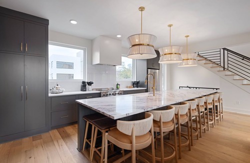 Chestnut Hill House | The Chestnut + Linden | 8 BR, Skyline Views