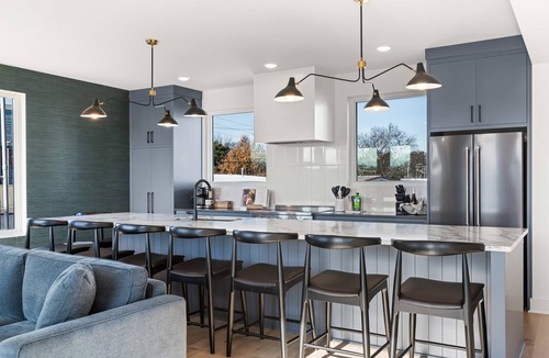 Chestnut Hill House | The Chestnut + Linden | 8 BR, Skyline Views