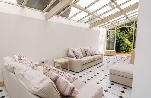 Peterborough Cottage | The Chestnuts