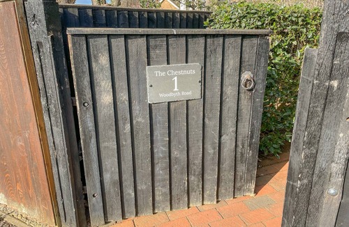 Peterborough Cottage | The Chestnuts