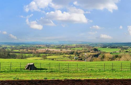 Tenbury Wells House | The Chestnuts
