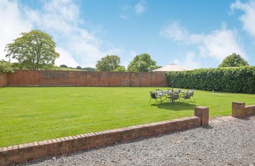 Tenbury Wells House | The Chestnuts