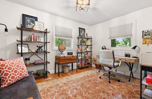 Plymouth House | "The Chic Retreat" Work & Wellness by Roxy Rentals