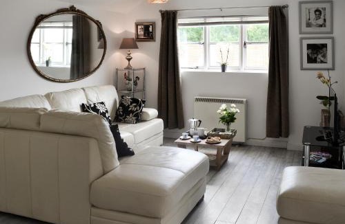 Willesborough House | The Chicken Shed