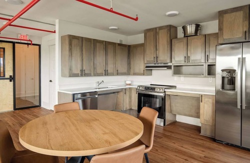McMinnville Condo | The Chief`s Barracks