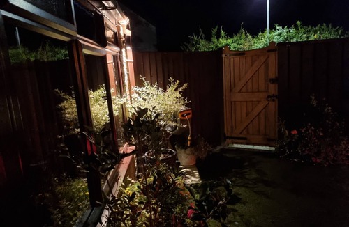 Cannards Grave Apartment | THE CHILL Studio Apartment