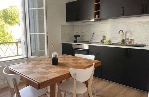Francueil Apartment | The Choir of Francueil - T2 with a View