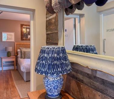 Cholmondley Hotel | The Cholmondeley Arms