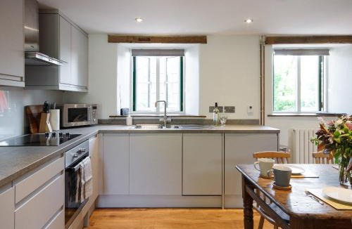 Flaxley House | The Cider Barn