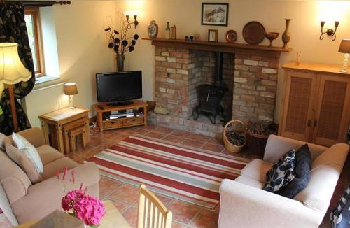 Flaxley House | The Cider Barn