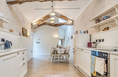 Newton St Loe House | The Cider Barn - Gorgeous 2BD Near Bath