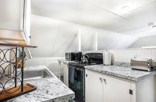 Waterbury Center Apartment | The Cider Loft