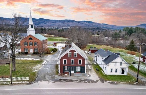 Waterbury Center Apartment | The Cider Loft