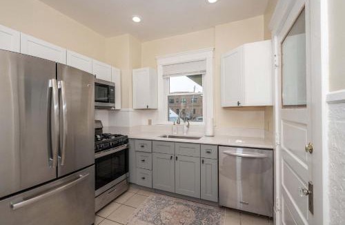 Roselawn Finance House | The Cincinnati Cottage