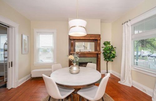 Roselawn Finance House | The Cincinnati Cottage