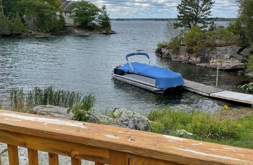 Hammond Cottage | ' The Cindy' Thousand Island Cottage