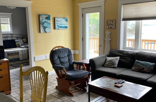 Hammond Cottage | ' The Cindy' Thousand Island Cottage