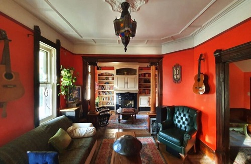 Namur Hostel | The Cinema Room with Spa - Le Salon des Inconnus
