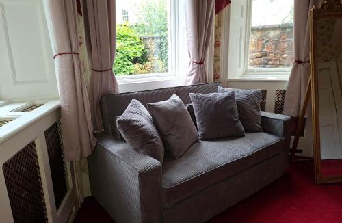 Upper Town Apartment | The Circus Apartment