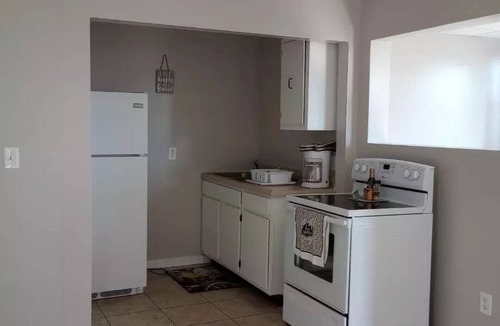 Fairfield Apartment | The Citadel -Best View in Town Modern Condo 7min Off I-64