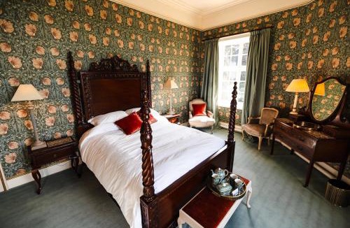 Weston-under-Redcastle Bed & Breakfast | The Citadel