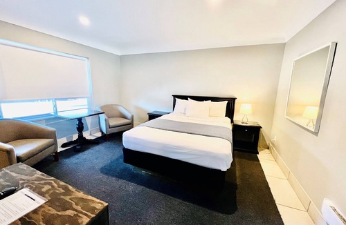Hamilton Hotel | The City View Inn