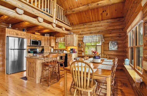 Bellaire House | The Clam Shell | Hot Tub | Water Front | Kayaks