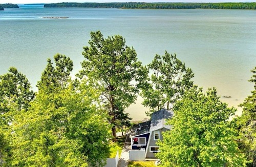 Milbridge Cottage | The Clamdigger Cottage, a peaceful Downeast waterfront retreat