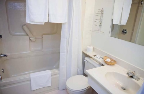 North Sydney Hotel | The Clansman Motel