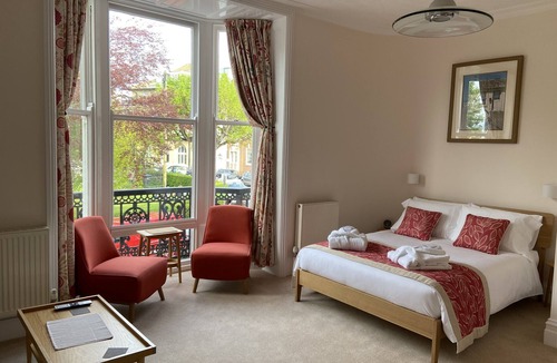 Weymouth Bed & Breakfast | The Clarence