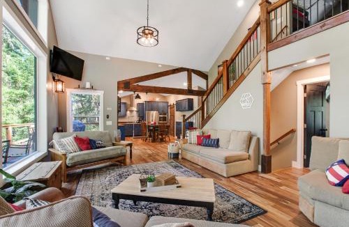 Anderson Island House | The Classy Cabin