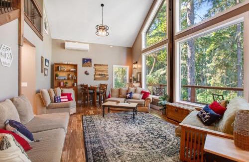 Anderson Island House | The Classy Cabin