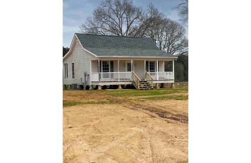 Bentley Cottage | The Classy Camp