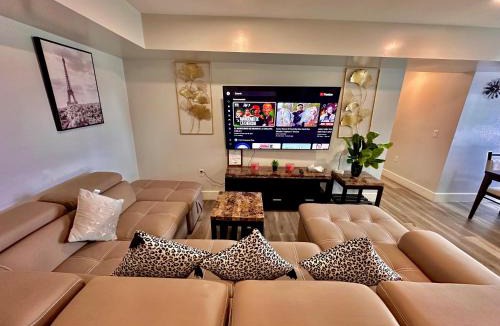 Paterson Apartment | The Classy Suite - 2BR with Free Parking