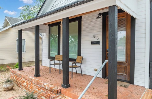 Brazos House | The Clay House - steps to everything!