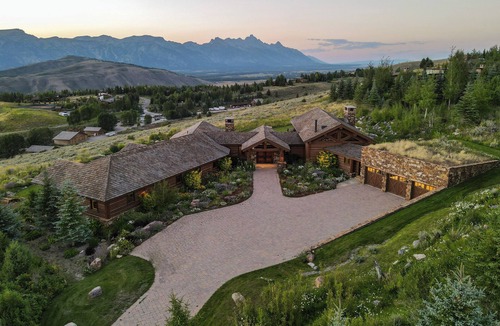 Spring Creek Ranch House | The Clear Creek Group : Teton Perspective : Notable Art Collection & Teton Views