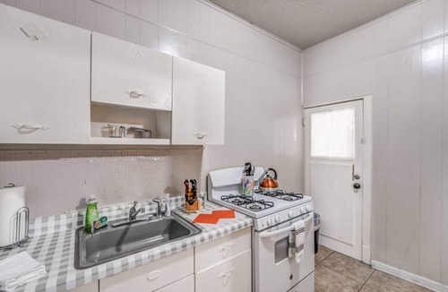 New Pathways Apartment | The Clearview Hideaway – Cozy & Clean