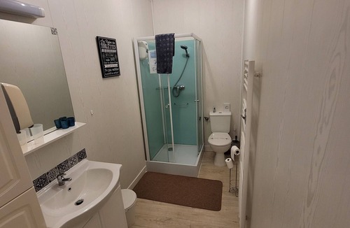 Folkling Villa | The Cleopatra Room