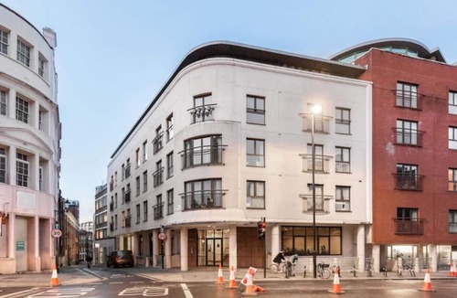 Barbican Apartment | The Clerkenwell Flat