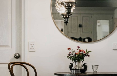 Castlemaine House | The Clevedon Cottage