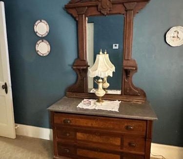 Guthrie Bed & Breakfast | The Cleveland Room at The Judges Chamber