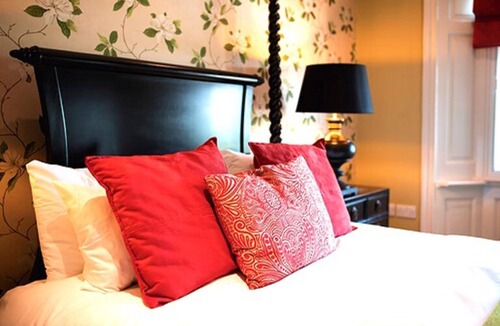 Staddlebridge Hotel | The Cleveland Tontine