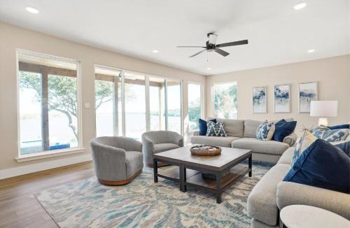 Granbury House | The Cliff House