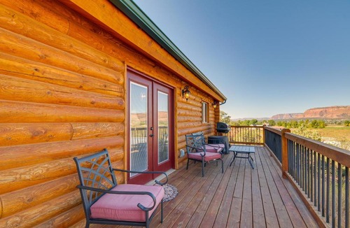 Kanab House | 'The Cliffrose Cabin' - Hike, Relax, Explore!