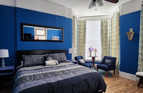 Clinton House | The Clinton Inn