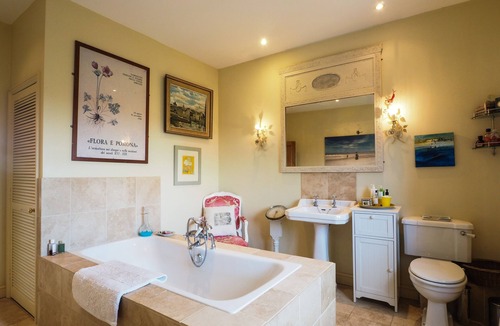 Lower Catesby Bed & Breakfast | The Clock Tower