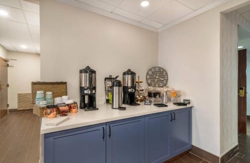 Cohoes Hotel | The Clocktower Hotel Latham - North Albany, an Ascend Collection Hotel